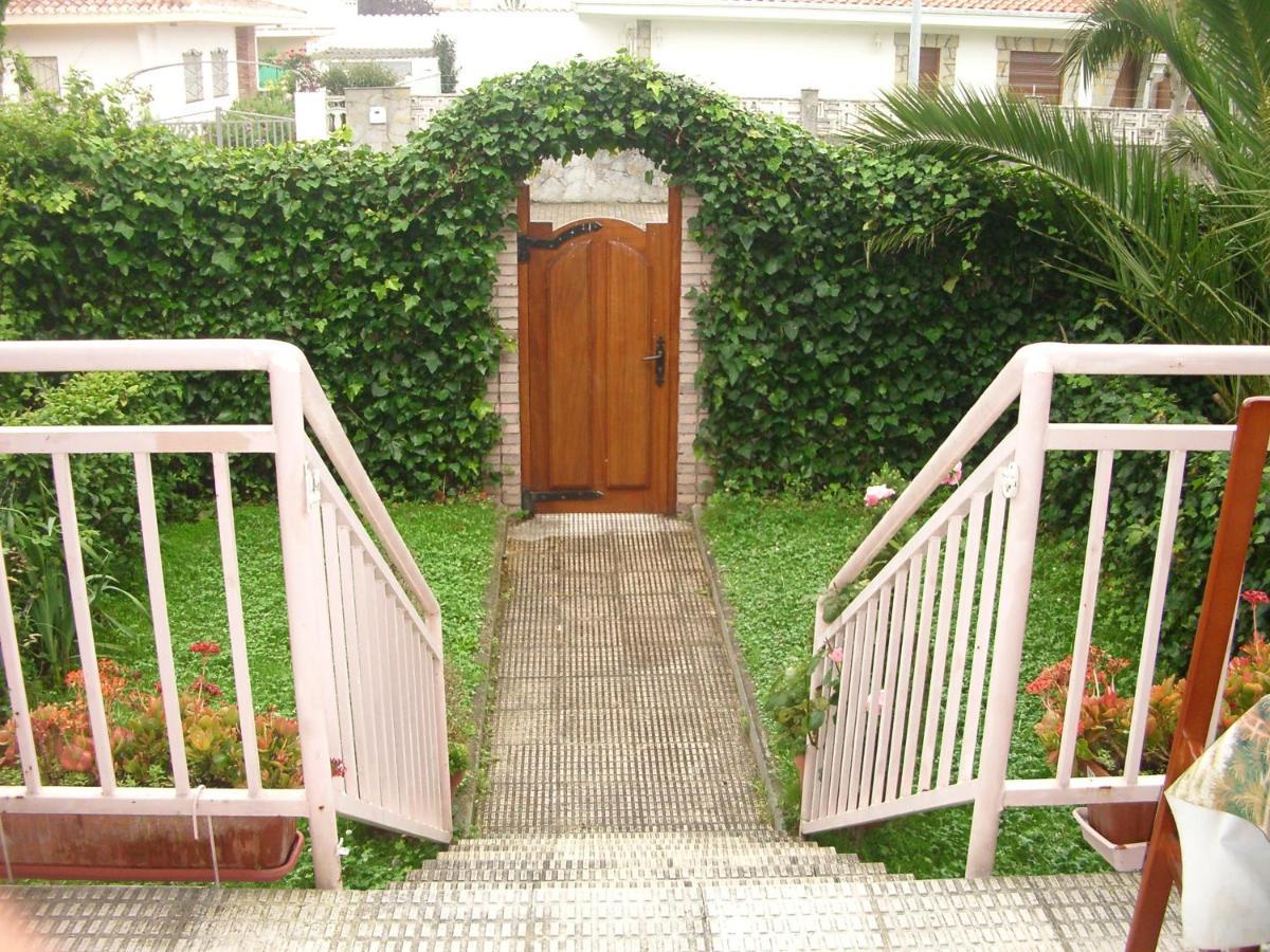 Adosado Con Piscina Y Jardin En Laredo A 100 Mtrs De La Playa Βίλα Εξωτερικό φωτογραφία